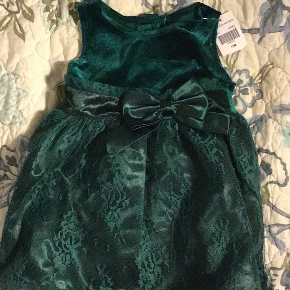 BRAND NEW green 12m formal dress